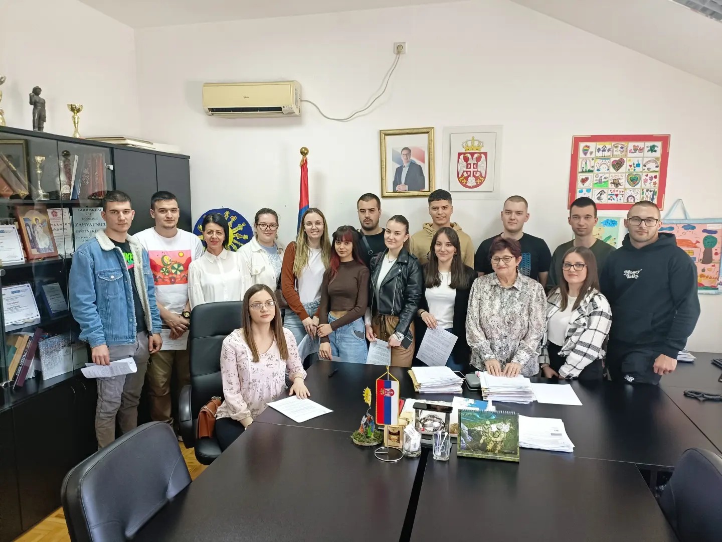 Read more about the article Потписани уговори са студентима које ће стипендирати општина Кучево