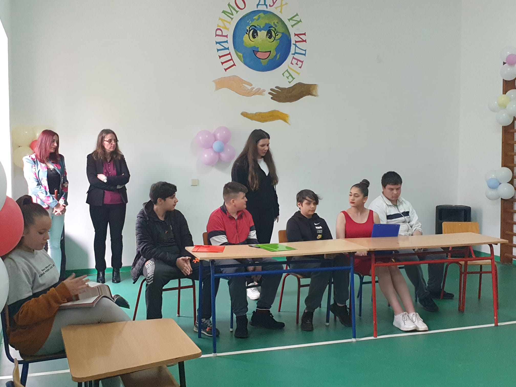 Read more about the article Под мотом „Ширимо дух и идеје“ обележен Дан школе у Турији