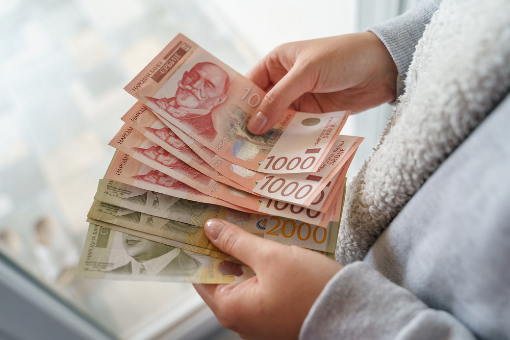 Read more about the article Од 1. фебруара основица дневне новчане накнаде износи 1.407 динара