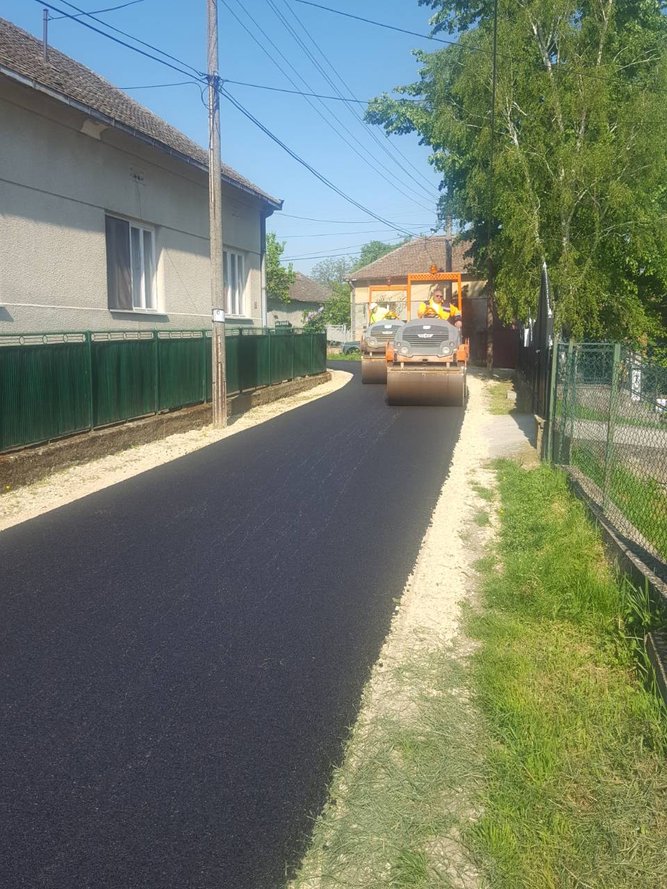 Read more about the article Почело асфалтирање улица у Раброву