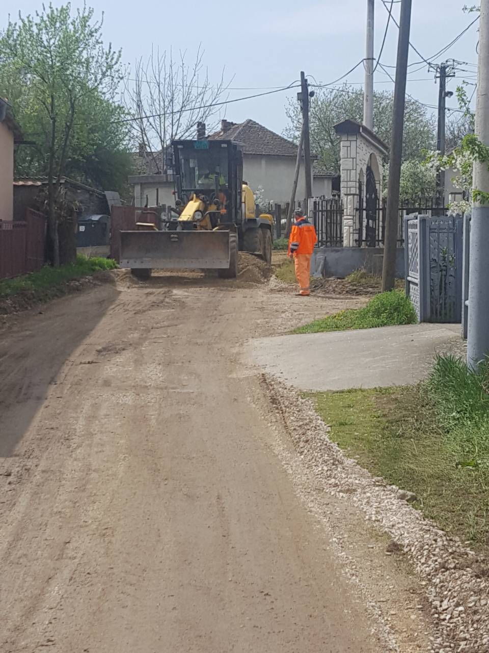 Read more about the article Завршени припремни радови за асфалтирање у Раброву