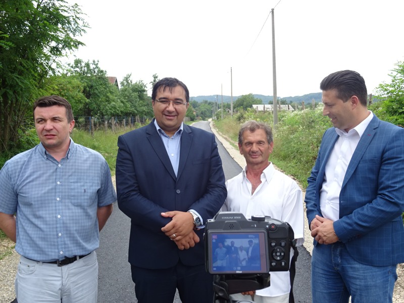 Read more about the article Завршен овогодишњи пројекат асфалтирања Церовице (ВИДЕО)