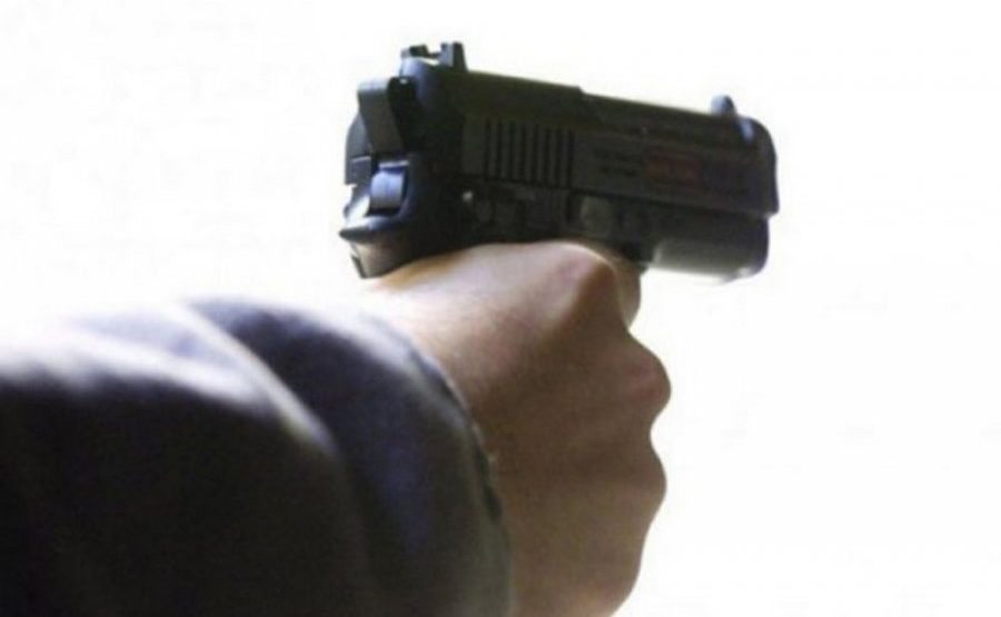 Read more about the article Претећи лажним пиштољем опљачкао продавачицу
