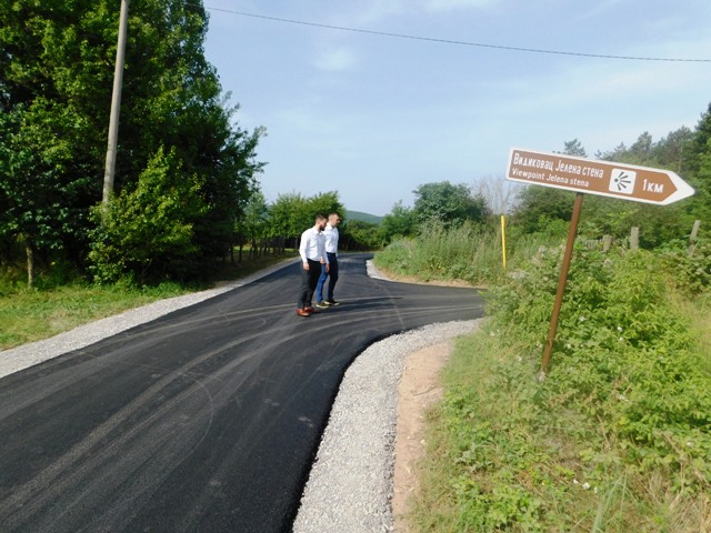 Read more about the article Испуњено обећање – завршено асфалтирање до Видиковца „Јелена стена“