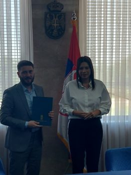 Др Рајичић са министарком Вујовић потписао Уговор о донацији вредан преко 4,3 милиона динара