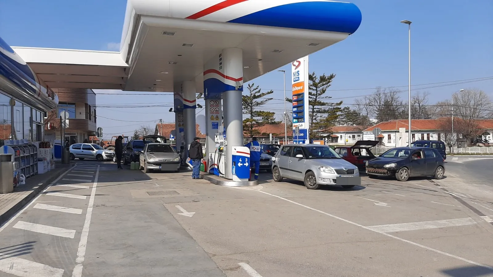 Read more about the article Исте цене горива до наредног петка: Дизел 202 динара, бензин 180