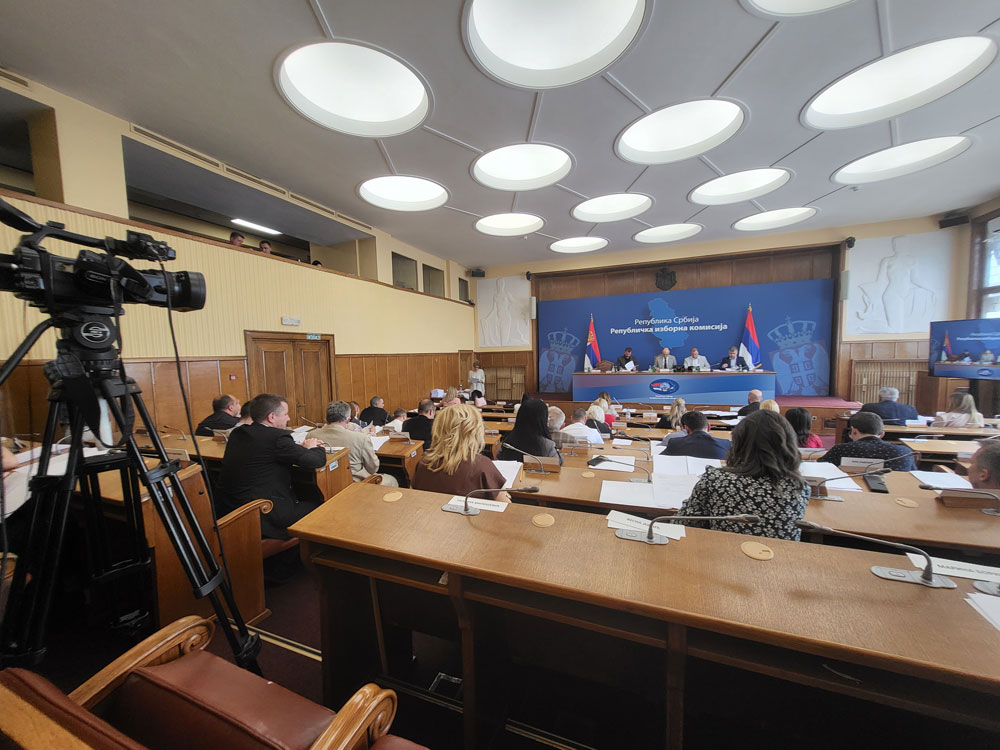 Read more about the article Парламентарни избори још нису окончани! РИК поништио гласање одржано 28. априла у Великом Трновцу