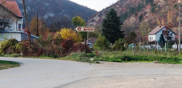 Read more about the article Од 27.октобра затвара се за саобраћај пут од Бетоњерке до Видиковца Јелена стена