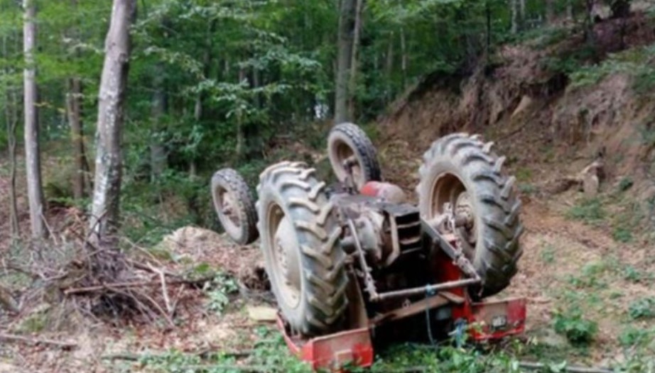 Read more about the article Позив за подношење захтева за субвенционисану доделу заштитног рама за употребљавани трактор