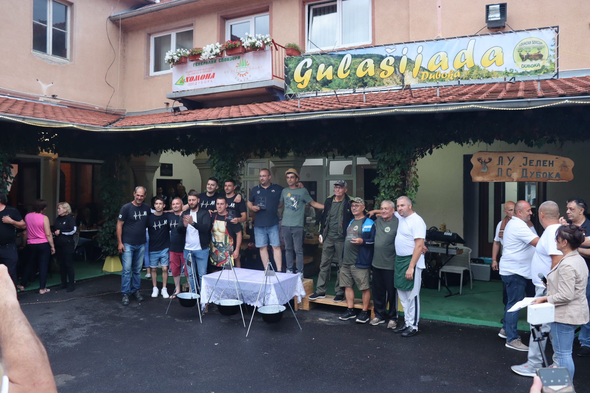 Read more about the article Најбољи гулаш на 15. Гулашијади у Дубоки скувала екипа из Раденке!