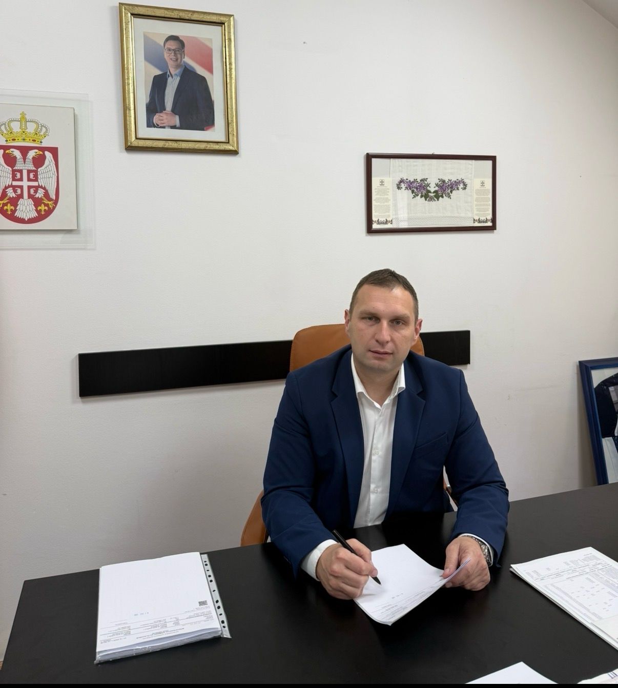 Read more about the article Новогодишњи интервју председника општине Ненада Микића