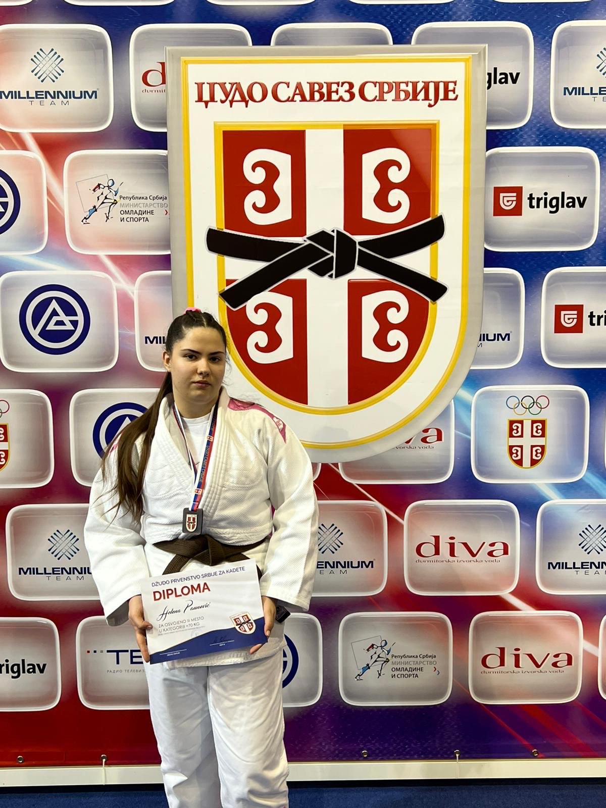 Read more about the article СЈАЈНО !!!ХЕЛЕНА ПАУНОВИЋ ТРЕЋА НА ПРВЕНСТВУ СРБИЈЕ!!!!
